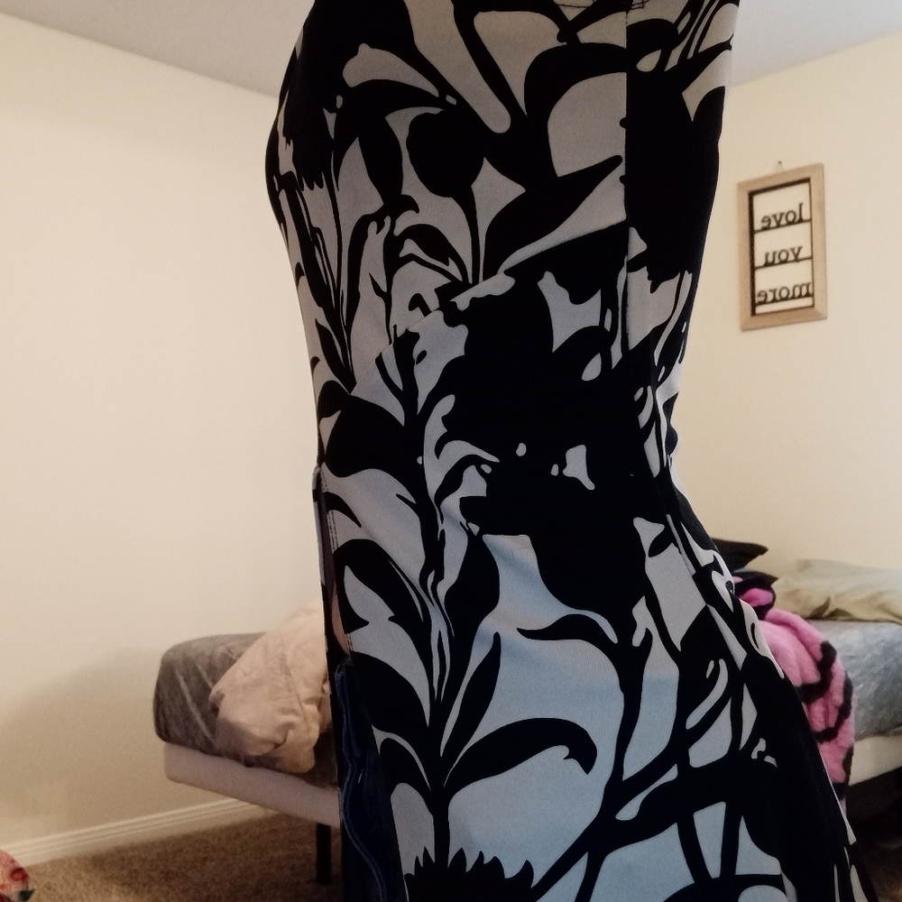 Floral patterned sleeveless shirt - Picture 3 of 4